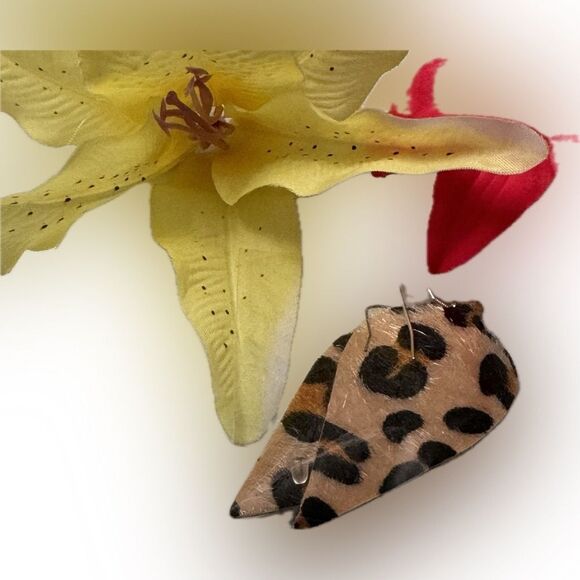 New! Never worn & never opened! Leopard earrings! - Picture 6 of 10